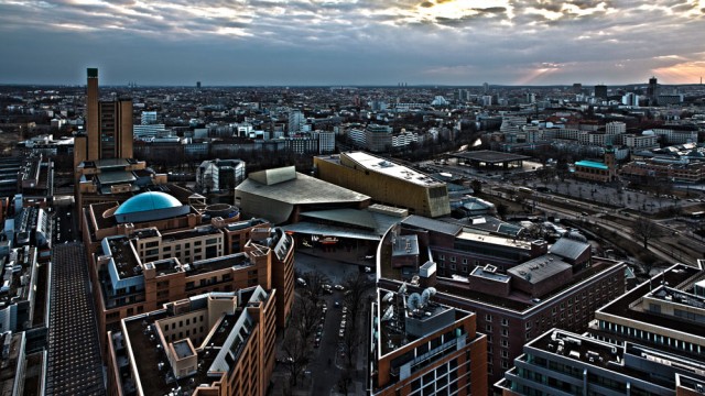 Stilwerk mit Tafelservice, Panoramapunkt mit dem Blauen Hummer...